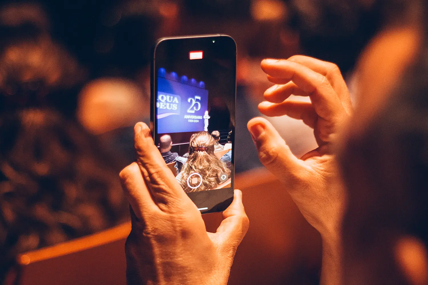 Público en la charla de Saul Craviotto como Embajador Aquadeus